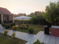 Beautiful nearby beach house with garden, private pool and large yard - Chambres d'hôtes Sidári