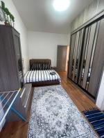 Syahoney Homestay 2 with NETFLIX - Bed and Breakfast Tanah Rata