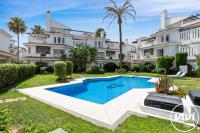 VIVI Homes - Tres Naranjos - Penthouse - pool - terrace - Bed and Breakfast Marbella