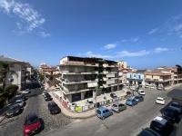 Appartamento con 2 Matrimoniali e Terrazza - 200m dal Mare - Max 6 Ospiti - B&B Capo d'Orlando