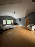 Quiet Cozy Stay Spacious Home Near Beach & Shops - B&B Hamden