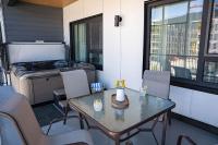 The Monashee House by Revelstoke Vacations - B&B Revelstoke