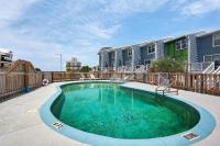 Mardi's Cozy Beach Townhome-Walk to Beach-Pool - Chambres d'hôtes Navarre