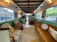The Black Dog. Houseboat In DT Knox - B&B Knoxville