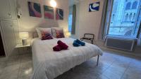Superlogis - Studio Le Pastel - hyper-center of Blois - B&B Blois