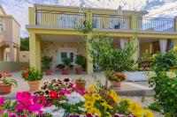 Emma with seaview - Ferienwohnung Zubovići