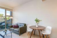 Petone Studio - Balcony Bath Tub Sleeps 2 - B&B Lower Hutt