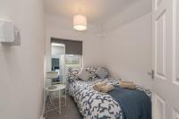 Spacious 5 Bed Close to Elland Road, First Direct Arena & Headingley Stadium - Ferienwohnung Roundhay