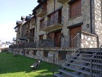 Boira, ideal familias, preciosas vistas, garaje incluido - Chambres d'hôtes Sallent de Gállego