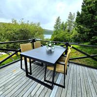 Lakefront cottage with jacuzzi - B&B Borgarnes
