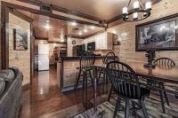 Rustic Escape Cabin w Private Hot Tub & Grill - Ferienwohnung Pigeon Forge