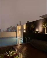 Premium Miraflores Stay with Pool and Amenities - Chambres d’hôtes Lima