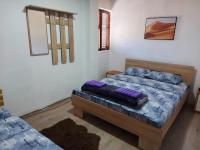 Economy Triple Room