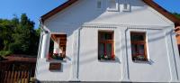 Karádi Vendégház - Ferienwohnung Háromhuta