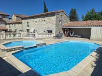 Charmant studio avec piscine - Chambres d’hôtes Ruoms