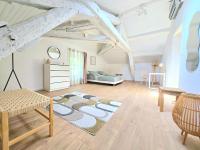 "Le Rollin 5" by My Stay Loc - B&B Carcassonne
