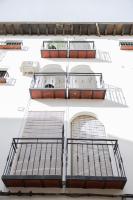 One-Bedroom Apartment with Balcony