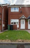2BR Home Near Shops & Transport Links - Bed and Breakfast Wednesbury