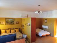 20 Bakancs Apartman - B&B Strigonio