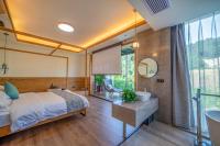 Double Room with Spa Bath