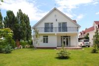 Двухэтажный коттедж с 2 апартаментами на озере - B&B Kara-Oy