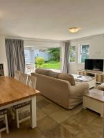 Myrtle 3 Bed House - B&B