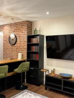 Renovated Charm - London Hideaway - Chambres d’hôtes Londres