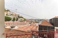 Superb Flat w Balcony and AC by LovelyStay - B&B Oporto