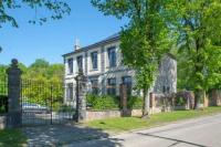 Le Château des Comtesses - Vue lac, 13 pers - Chambres d'hôtes Montignies-sur-Roc