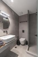 Three-Bedroom Deluxe Apartment