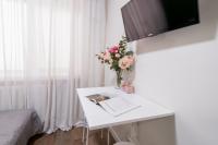 Апартаменти MYFREEDOM неподалік метро ВОКЗАЛЬНА, перший поверх - Bed and Breakfast Kyiv