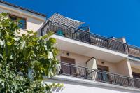 MAJDA M Apartment 100m from the sandy beach - B&B Crikvenica
