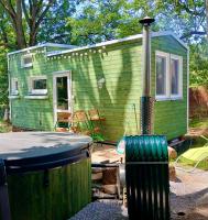 Tiny house U Jelena, hot tub - Bed and Breakfast Trutnov