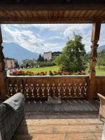 Apartamento de 2 dormitorios con vistas a la montaña