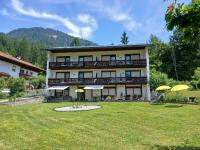 Pension & Apartments Weissbriach - B&B Weissbriach