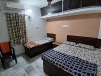 Kashvi Home Stay - B&B