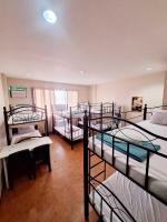 M3 Spacious Family Apartment Transient House 10pax near SPMC and SM Lanang - B&B Davao