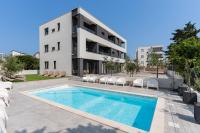 Villa SHARK 2 with a pool - B&B
