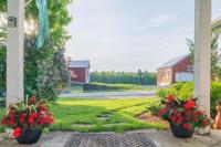 Historic Farmhouse Apartment - B&B Fairfield