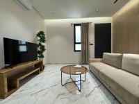 Mid-Century 1-Bedroom Apartment - 1B - B&B