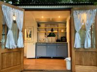Basic Cabin