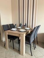 Nest Apartman - B&B Hajdúszoboszló