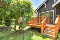 2 Mi to Dtwn Tacoma: Charming Home w/ Deck & Yard! - Chambres d'hôtes Tacoma