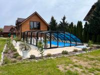Bursztynek zadaszony i podgrzewany basen - 3 sypialnie 6-8 osób - B&B Rewal