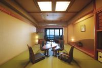 Camera Familiare con Bagno Privato