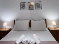 Coral Rooms Himara - B&B Himarë