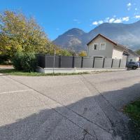 Évasion et confort maison 8 couchages avec piscine - Ferienwohnung Marlens