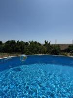 Villa Sandra and Pool near Airport - Ferienwohnung Norakert