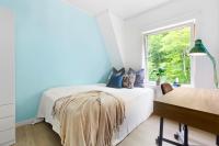 Townhouse with free parking in the city centre - 4 bedrooms - B&B Ålesund