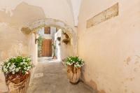 La Corte fra i due Mari by BarbarHouse - B&B San Donato di Lecce